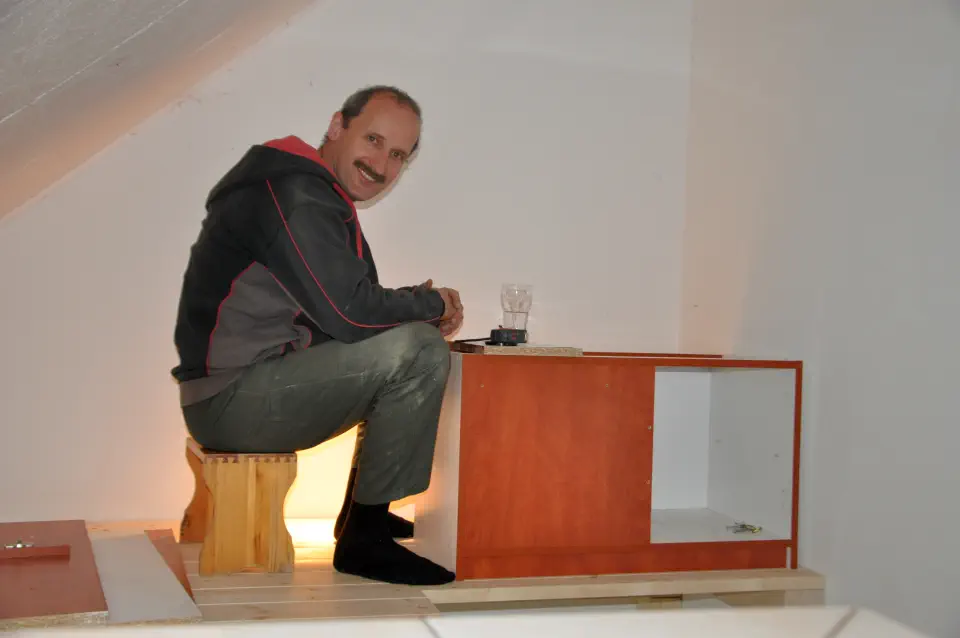 Ami a képen látszik: gardrób.
